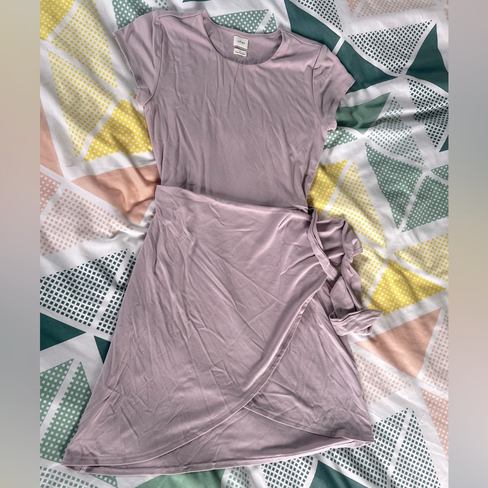 Aritzia Wilfred Lune lilac lavender colored wrap mini dress